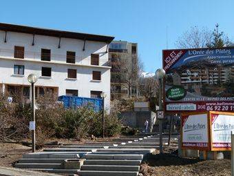Orée des Pistes : Cheminement piétonnier Le Prorel/ Central Parc