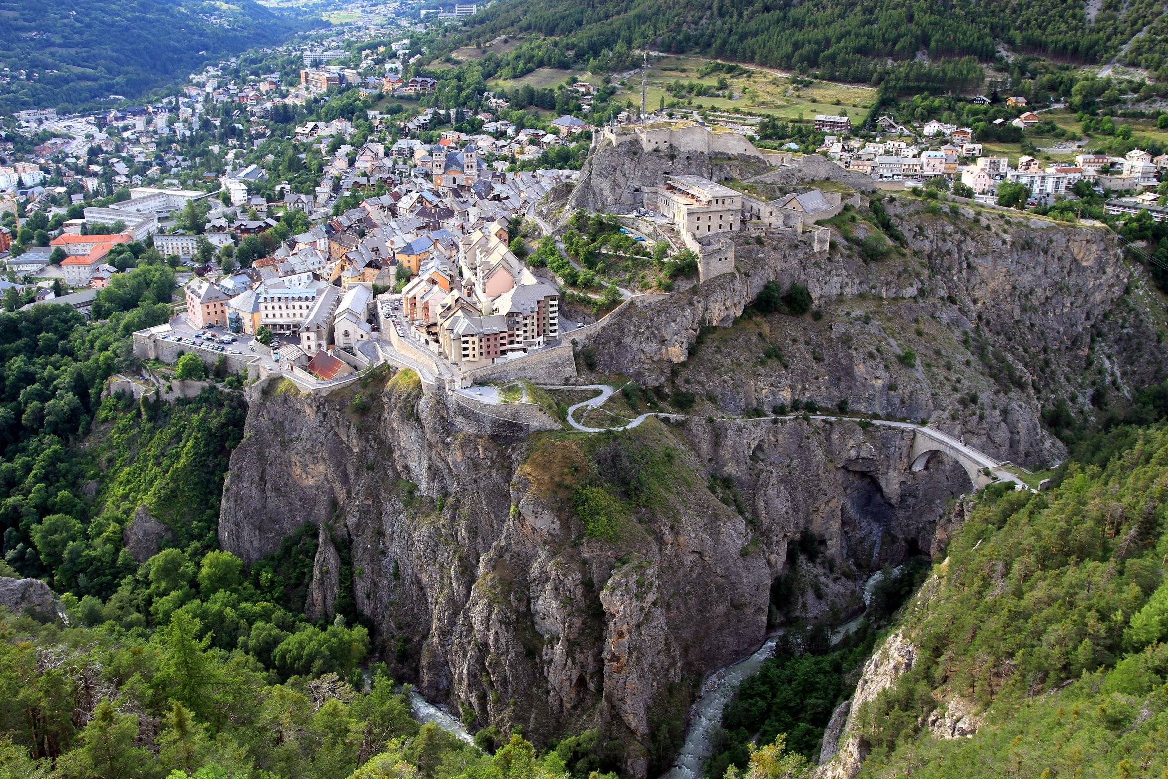 Organiser de bonnes vacances à Briançon en automne