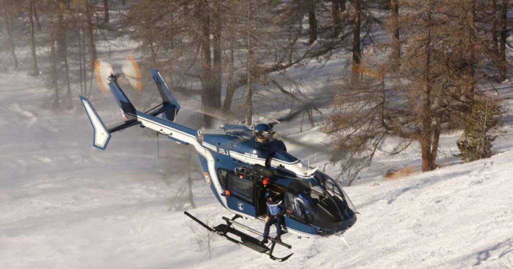 Faits-divers - Justice | Serre Chevalier : une centaine de personnes évacuées du télésiège du Grand Serre - www.ledauphine.com 1 Faits-divers - Justice | Serre Chevalier : une centaine de personnes évacuées du télésiège du Grand Serre - www.ledauphine.com 1