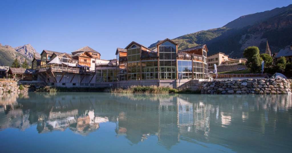 Hautes-Alpes : les Grands Bains du Monêtier ouvrent le 10 juillet - www.dici.fr 1 Hautes-Alpes : les Grands Bains du Monêtier ouvrent le 10 juillet - www.dici.fr 1